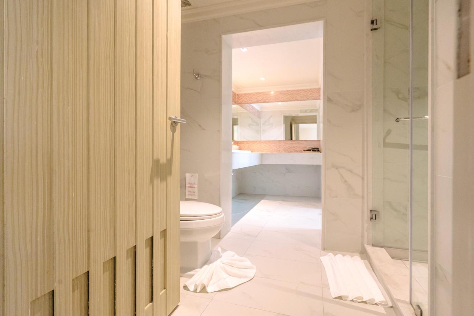 Hotel The Sea Cret HHQ Exterior foto
